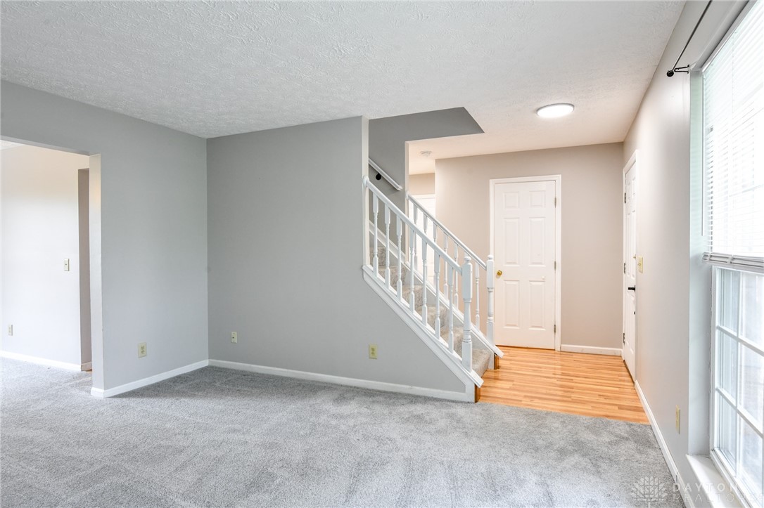 1363 Lamplighter Lane, Fairborn, Ohio image 36
