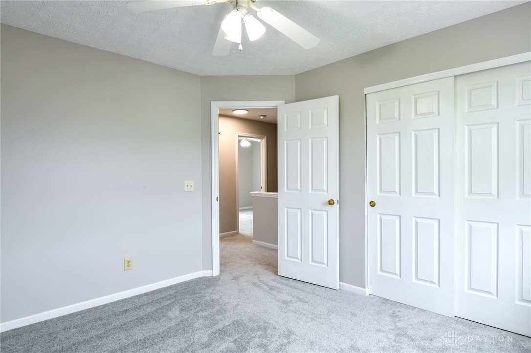 1363 Lamplighter Lane, Fairborn, Ohio image 13