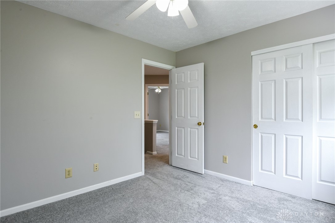 1363 Lamplighter Lane, Fairborn, Ohio image 21