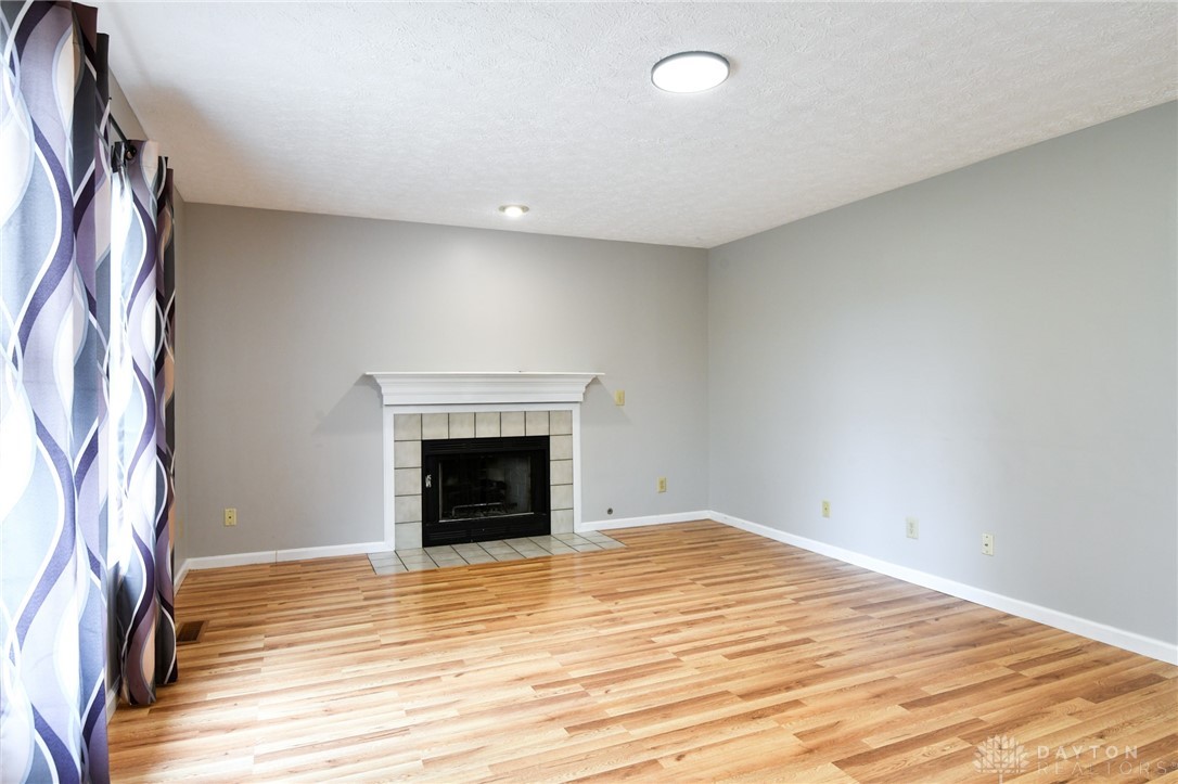 1363 Lamplighter Lane, Fairborn, Ohio image 30