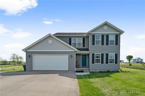 Photo of 128 Grand Vista Drive, Wilmington, OH 45177 (MLS # 958405)