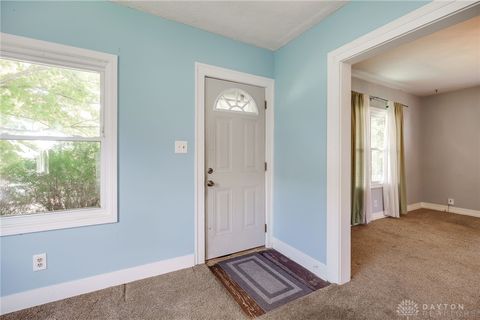 Tiny photo for 2702 Maplewood Avenue, Springfield, OH 45505 (MLS # 945535)
