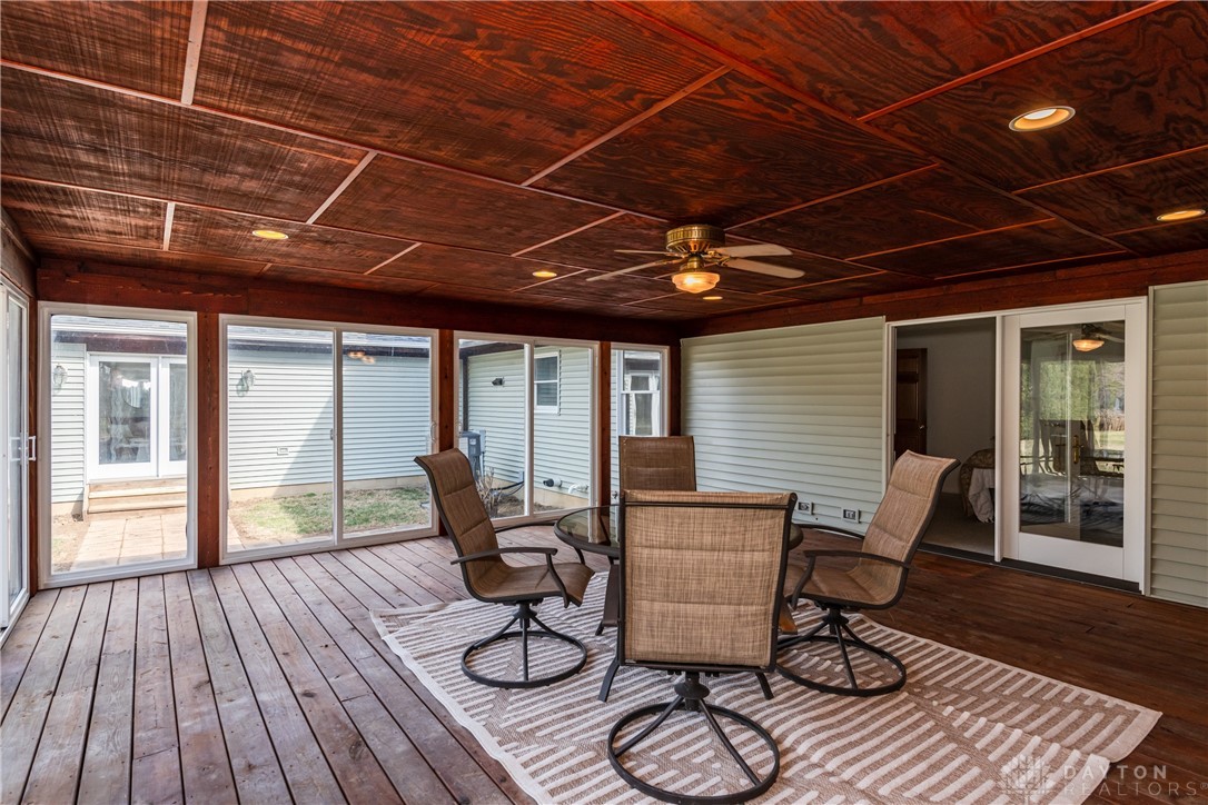2461 Coldsprings Drive, Beavercreek, Ohio image 23