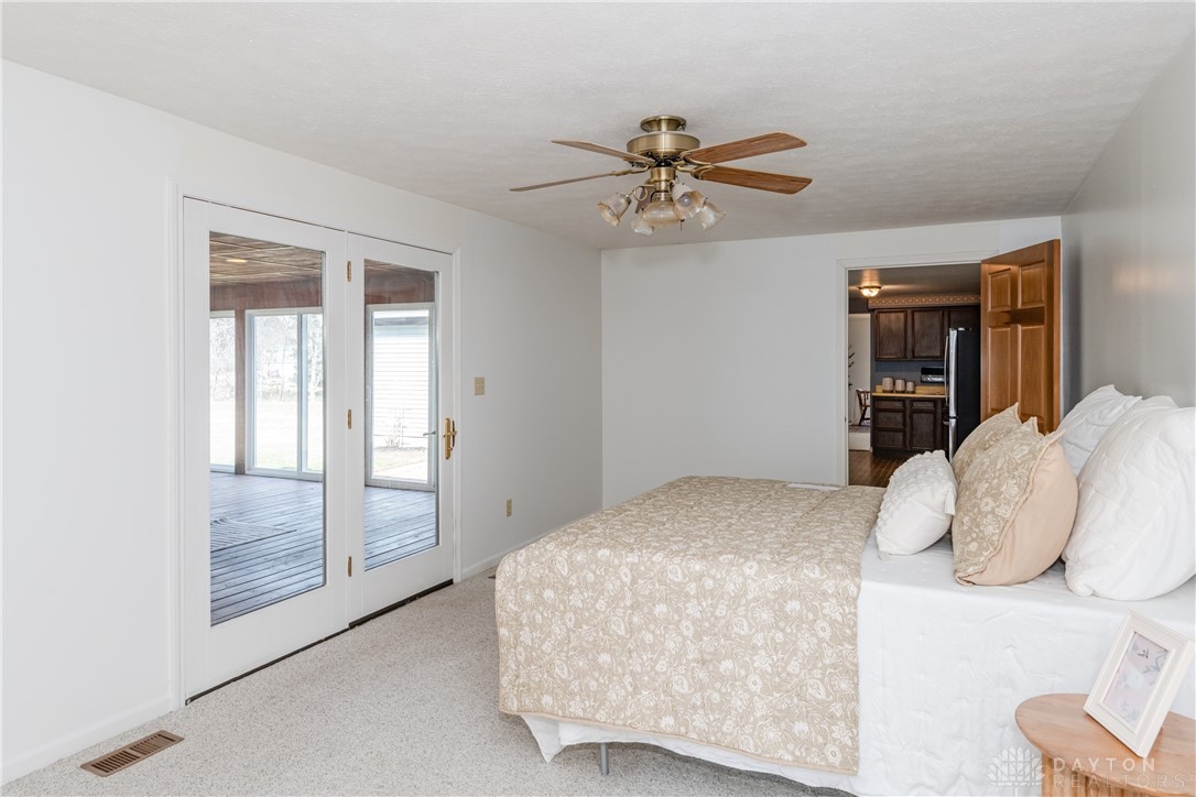 2461 Coldsprings Drive, Beavercreek, Ohio image 25