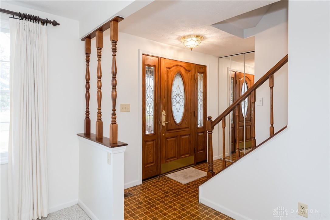 2461 Coldsprings Drive, Beavercreek, Ohio image 7