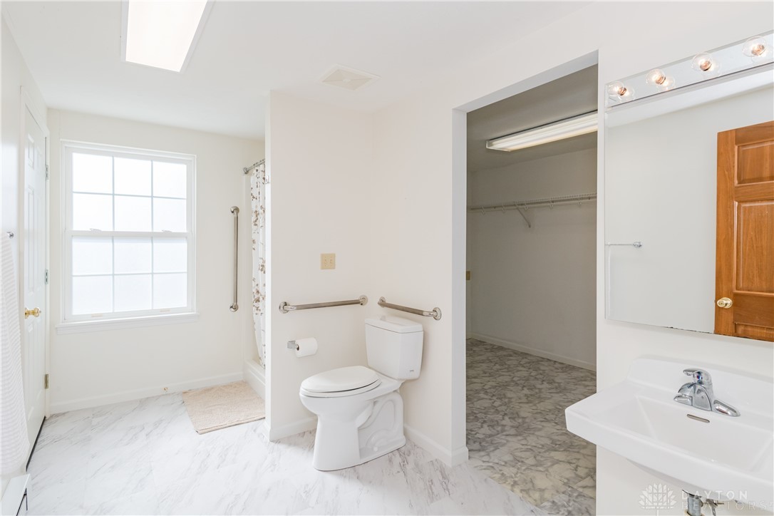 2461 Coldsprings Drive, Beavercreek, Ohio image 26