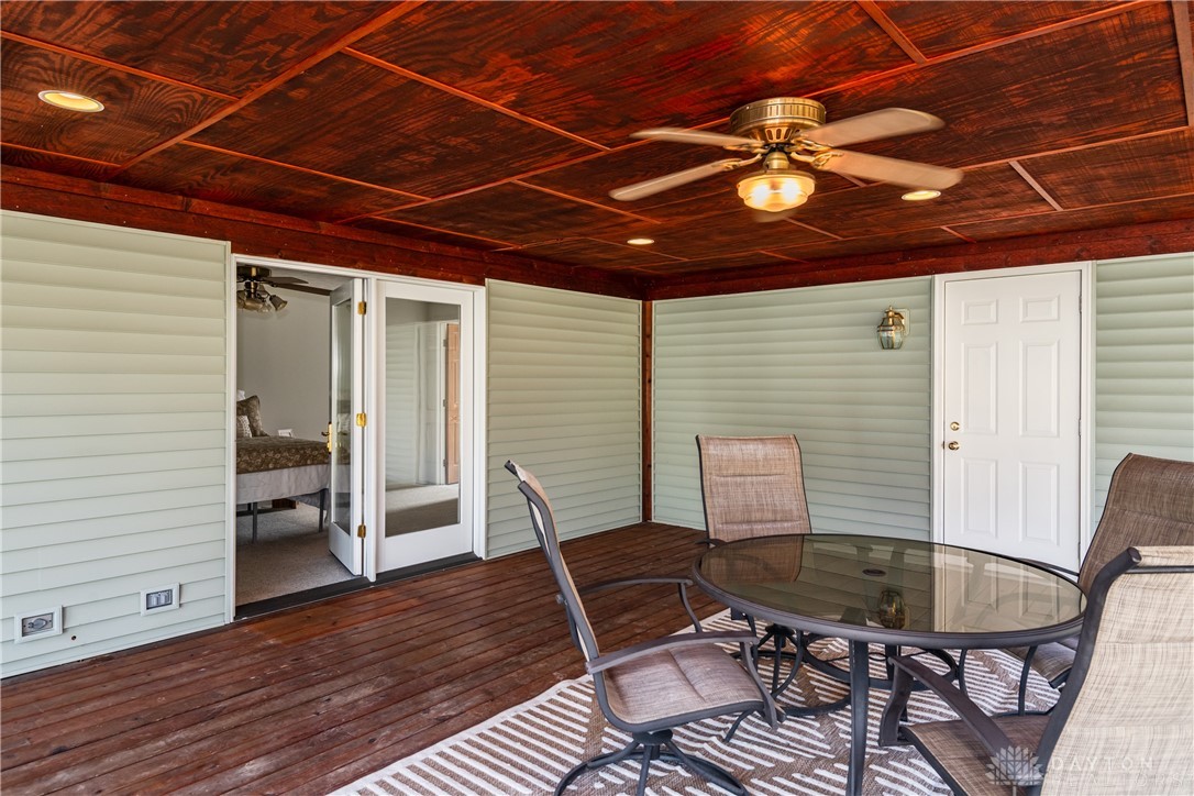2461 Coldsprings Drive, Beavercreek, Ohio image 24