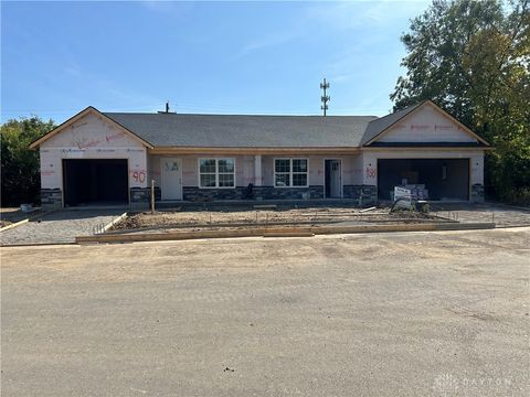 Photo of 90 Timber Creek Drive, Carlisle, OH 45005 (MLS # 943240)