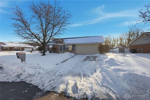 Photo of 5564 Ridgewood Road, Springfield, OH 45503 (MLS # 952115)