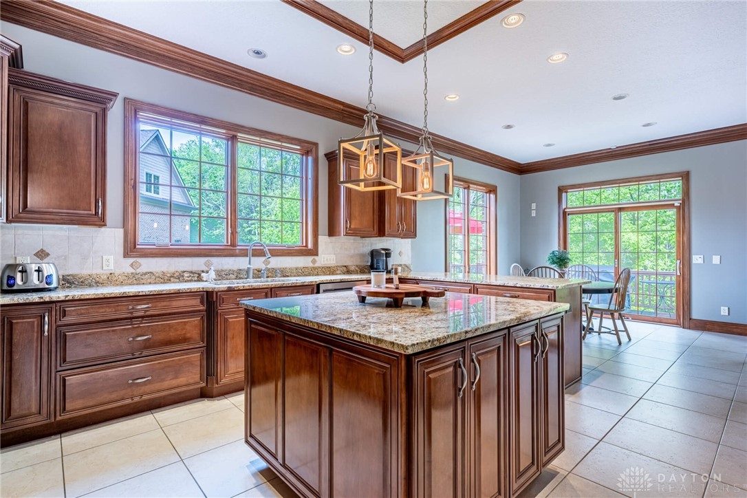 7510 Country Brook Court, Springboro, Ohio image 33
