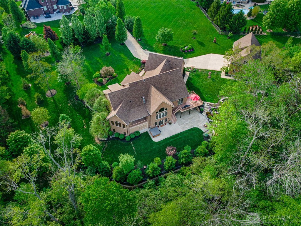 7510 Country Brook Court, Springboro, Ohio image 2