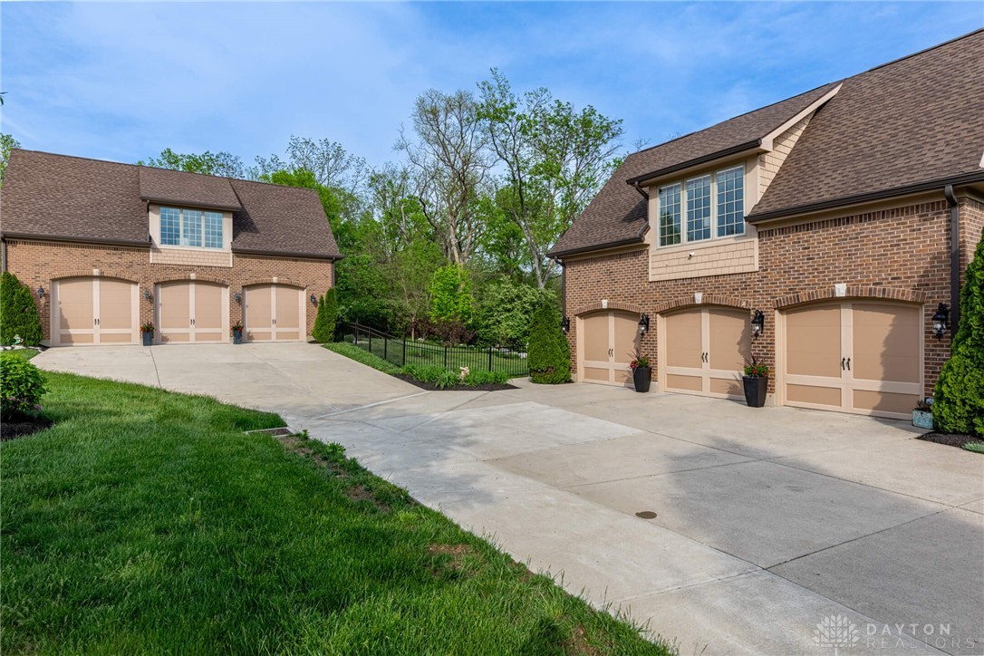 7510 Country Brook Court, Springboro, Ohio image 7