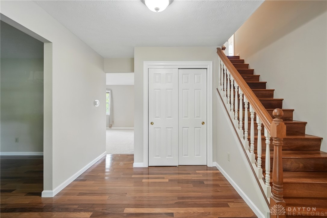2337 Eastwind Drive, Beavercreek, Ohio image 6