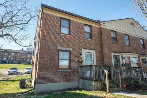 Photo of 1340 Huffman Avenue, Dayton, OH 45403 (MLS # 953805)