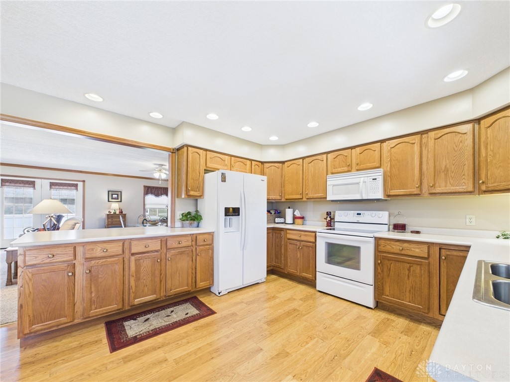 112 Aspen Drive, Greenville, Ohio image 8