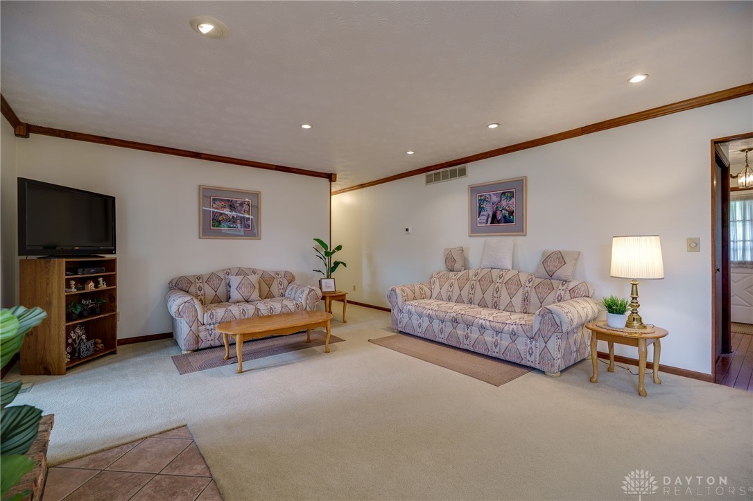 933 Oak Lea Drive, Troy, Ohio image 9
