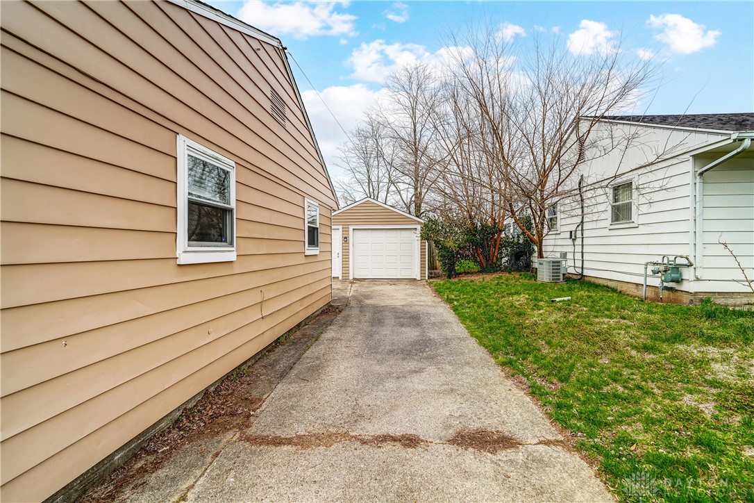 827 N 10th Street, Miamisburg, Ohio image 14