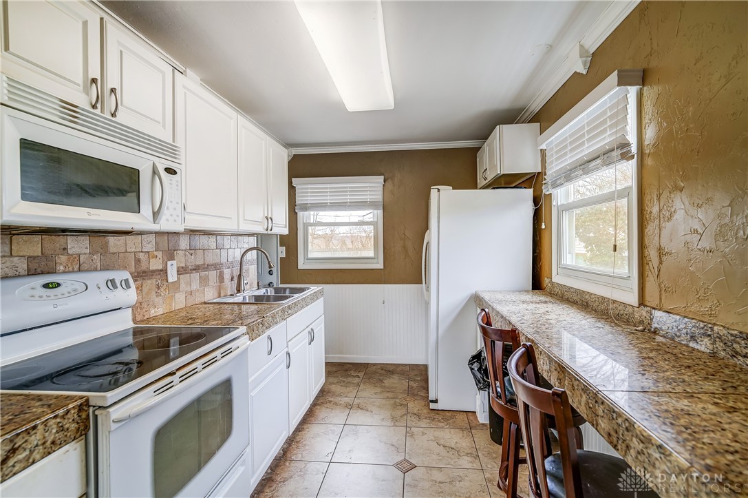 827 N 10th Street, Miamisburg, Ohio image 7