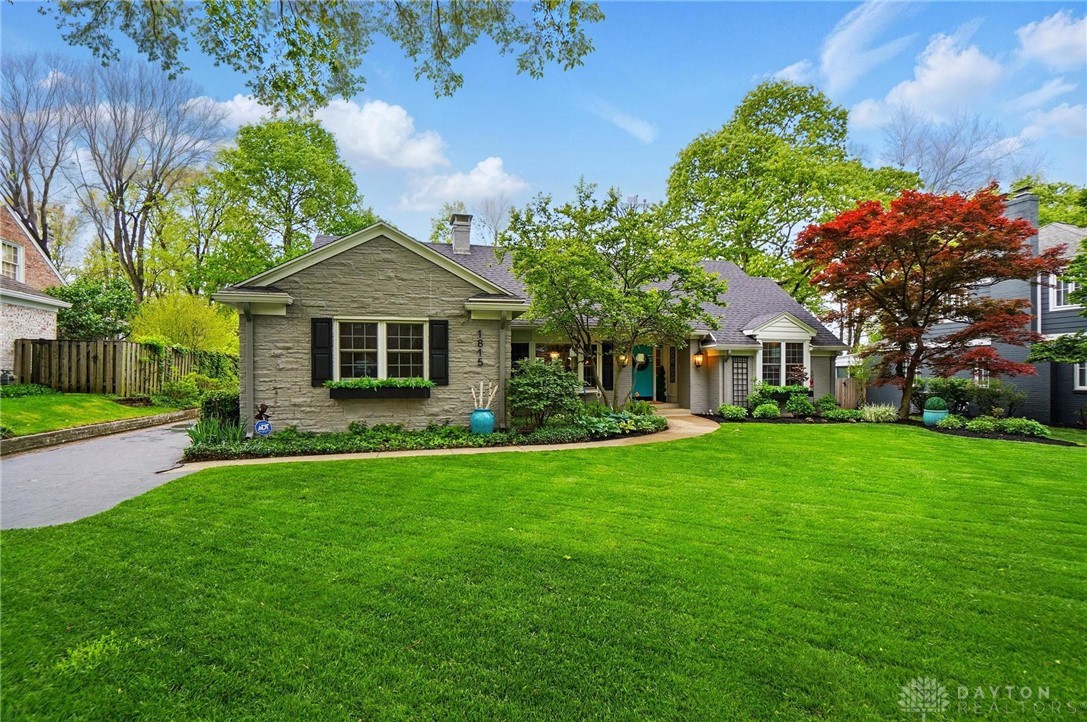 1815 Coolidge Drive, Oakwood, Ohio image 3