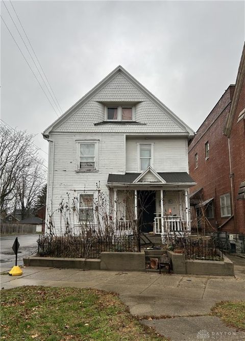 Photo of 429 Oak Street, Dayton, OH 45410 (MLS # 950129)