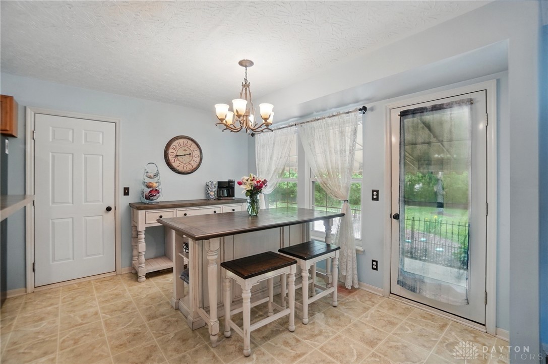 1082 Dunstan Court, Morrow, Ohio image 12