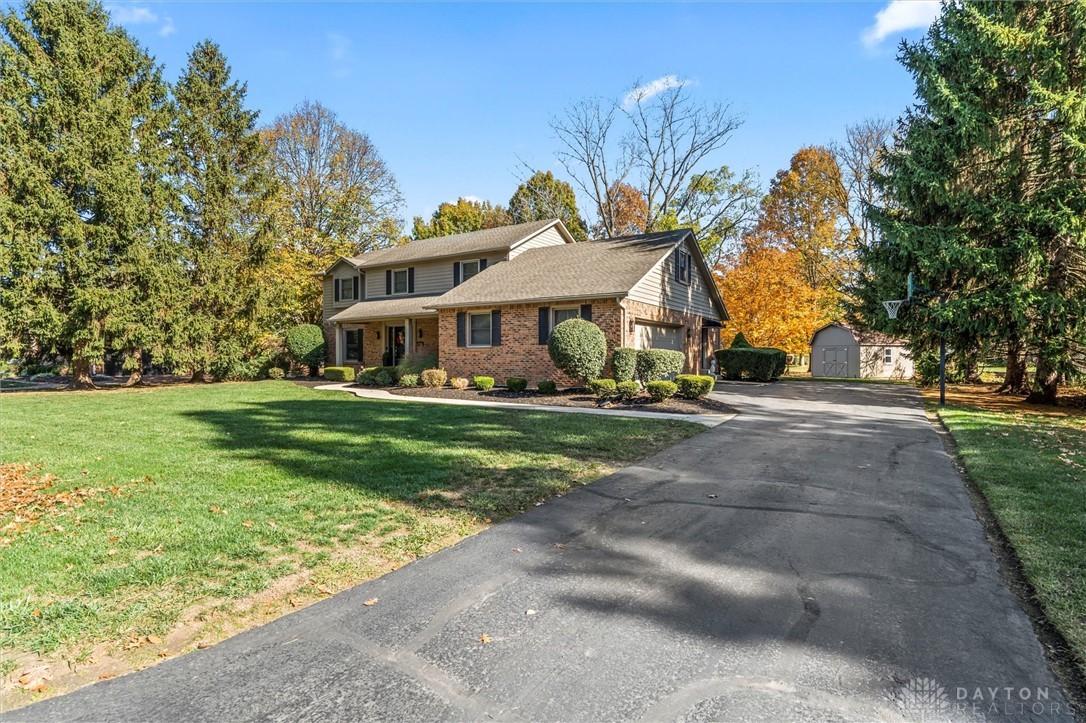 2925 Hickorywood Drive, Troy, Ohio image 4