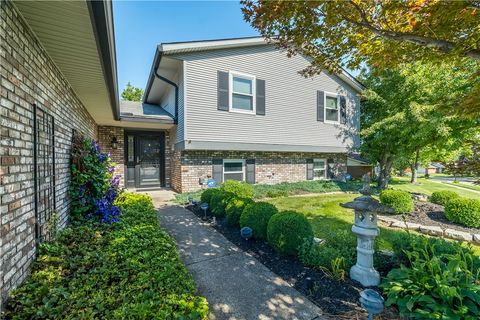 Homes For Sale - 611 Gamewell Drive<br/> Montgomery County, Miamisburg, OH 45342