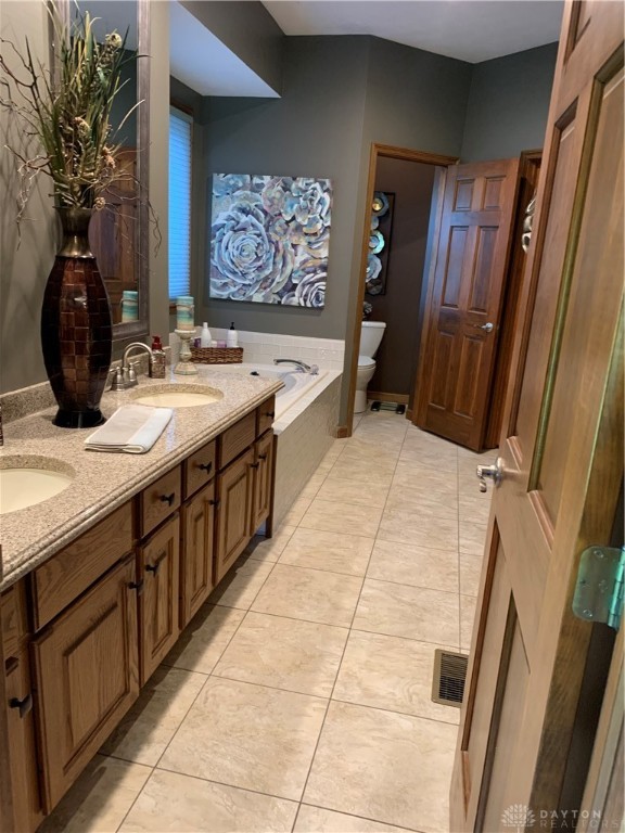 820 Westlake, Troy, Ohio image 22
