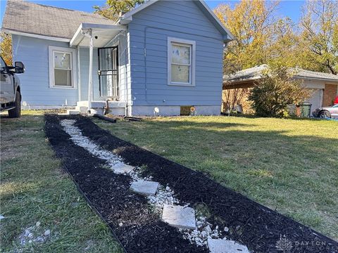 Photo of 2617 Hancock Avenue, Dayton, OH 45406 (MLS # 953175)