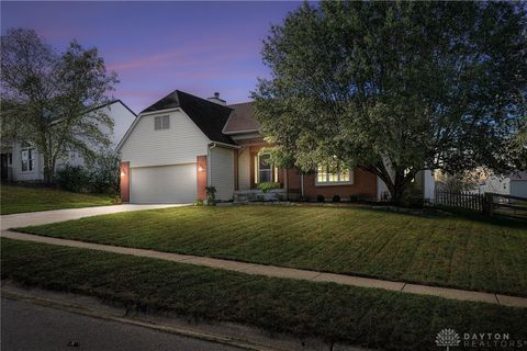 Photo of 1251 Poplar Hill Drive, Lebanon, OH 45036 (MLS # 946657) Photo of 1251 Poplar Hill Drive, Lebanon, OH 45036 (MLS # 946657)
