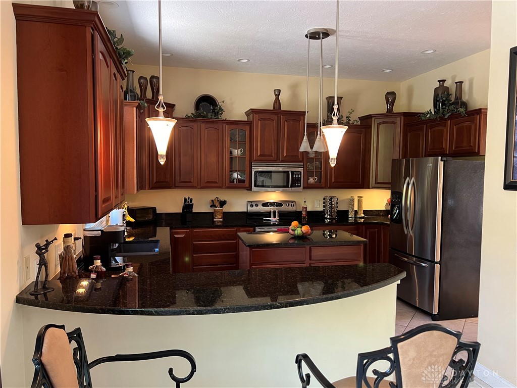 90 Camden Park Court, Springboro, Ohio image 7