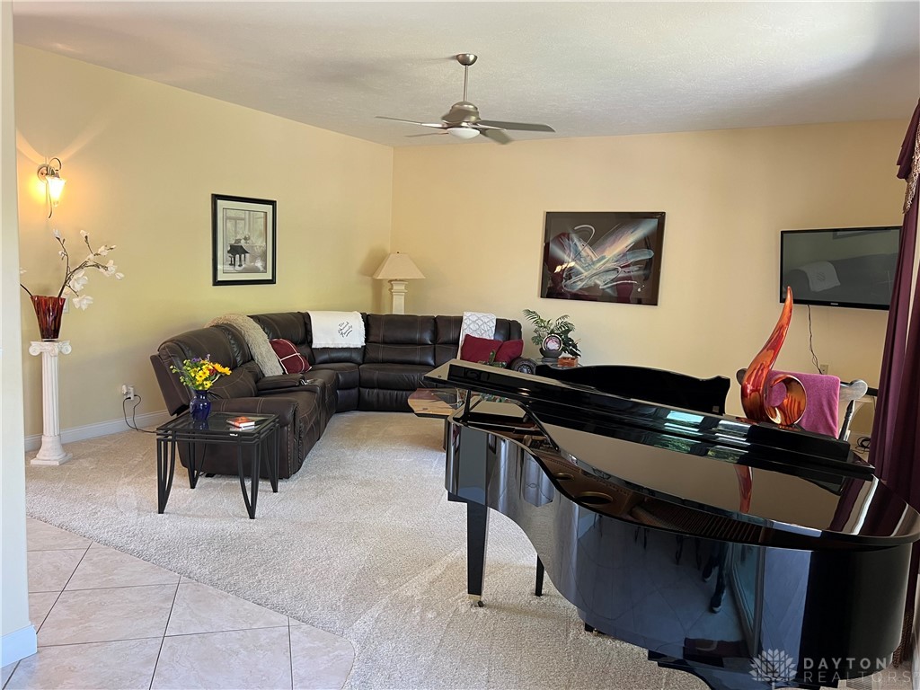 90 Camden Park Court, Springboro, Ohio image 6