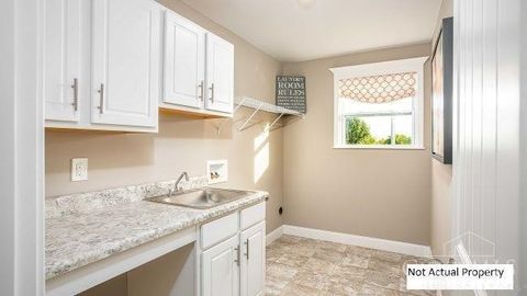 Tiny photo for 3092 Canvasback Court, Franklin Twp, OH 45005 (MLS # 946121)