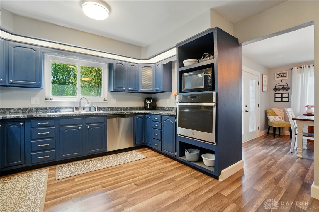 2444 Banyon Drive, Beavercreek, Ohio image 23