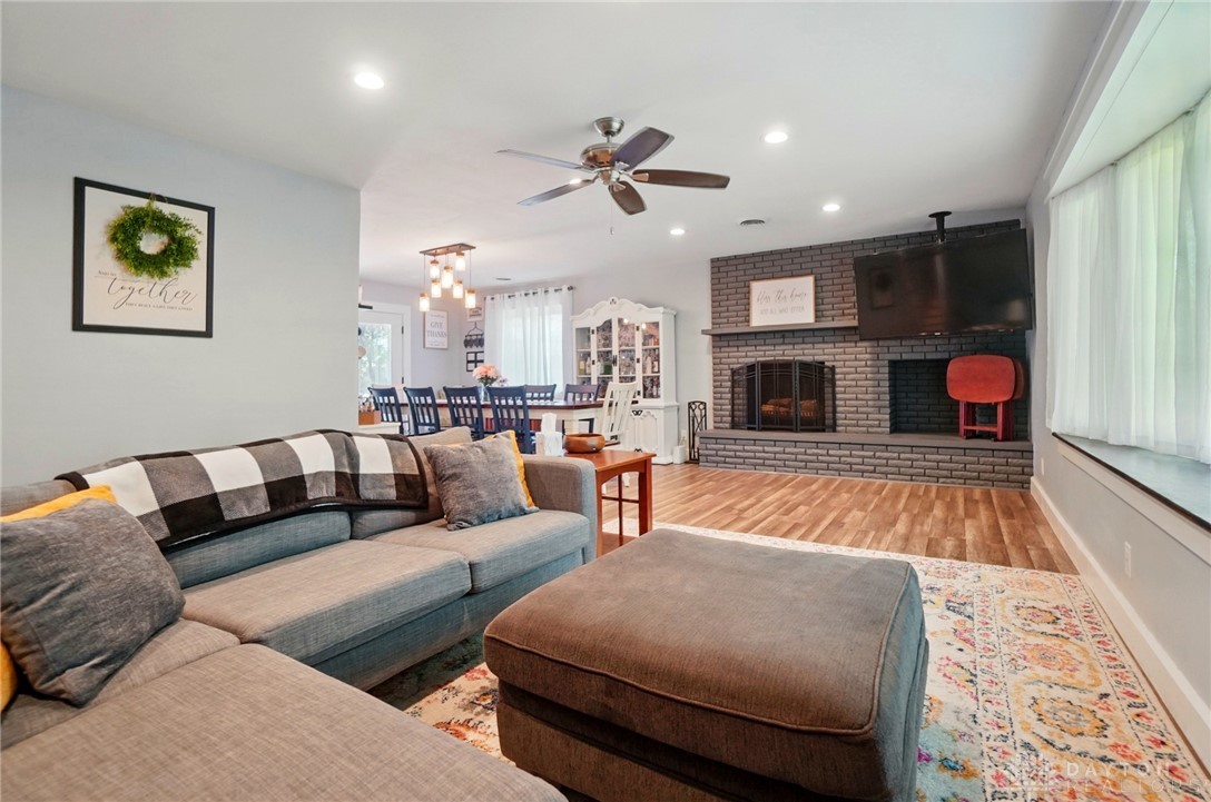 2444 Banyon Drive, Beavercreek, Ohio image 18