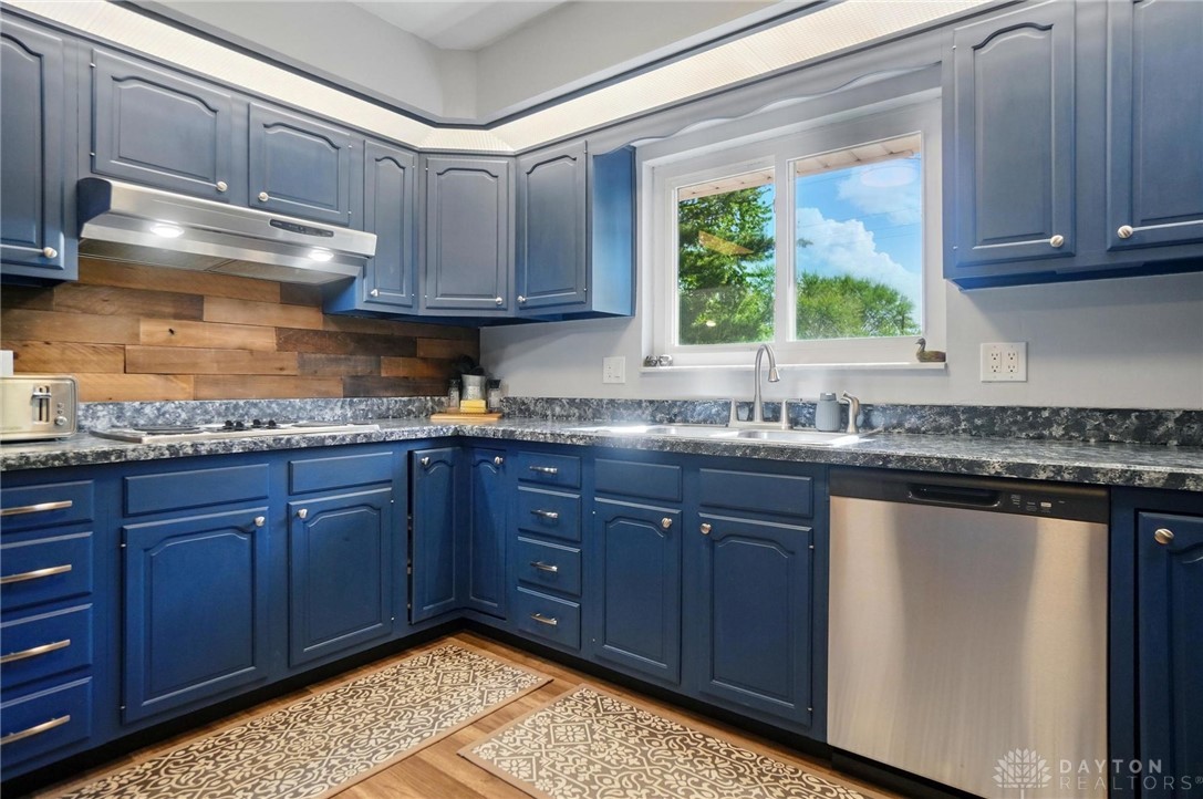 2444 Banyon Drive, Beavercreek, Ohio image 26