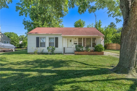 Photo of 4945 Kolmar Avenue, Riverside, OH 45432 (MLS # 962211)