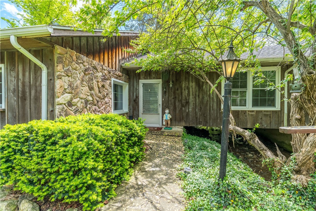 7576 Normandy Lane