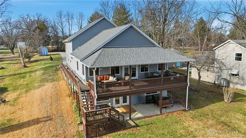 Photo of 1065 Brunswick Drive, Perry Twp, OH 45118 (MLS # 958086)