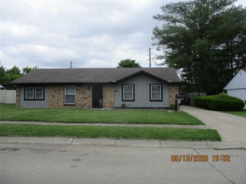 Homes For Sale - 810 Bayberry Drive<br/> Clark County, New Carlisle, OH 45344