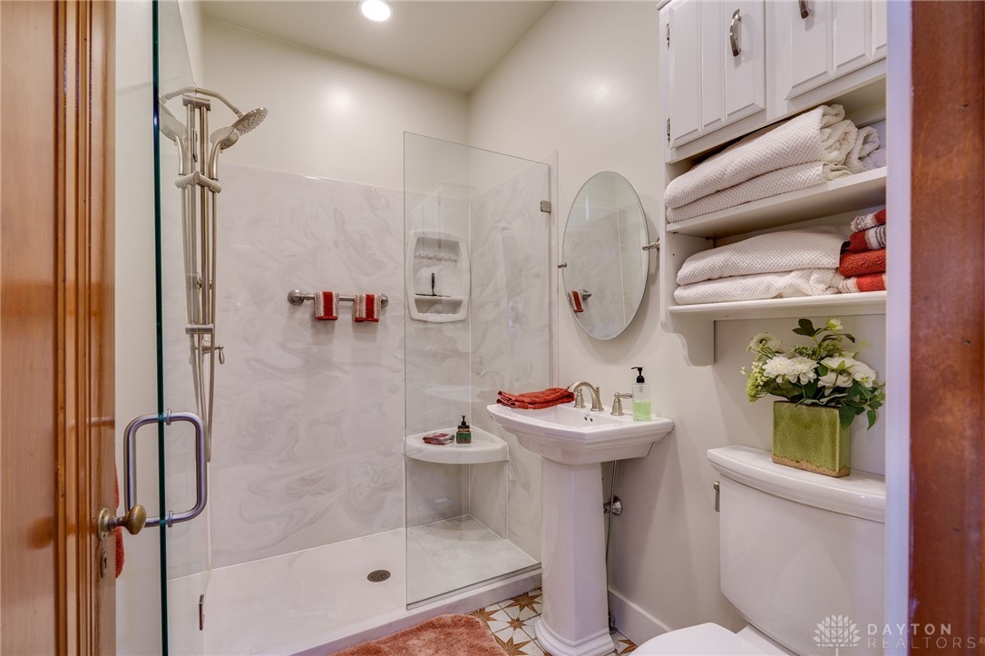 15 Peterson Place, Wilmington, Ohio image 38