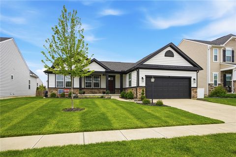 Photo of 1200 Scarlet Oak Drive, Tipp City, OH 45371 (MLS # 958160)