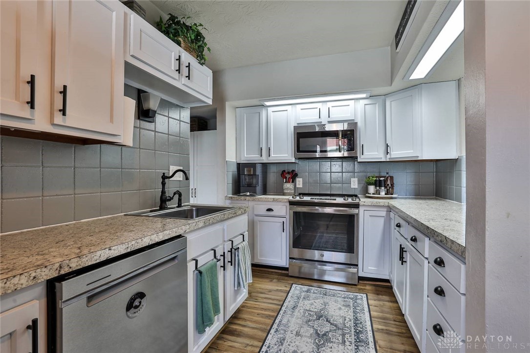 204 Rockhill Avenue, Kettering, Ohio image 3