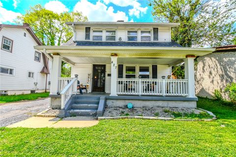 Photo of 427 Sandalwood Drive, Dayton, OH 45405 (MLS # 957489)