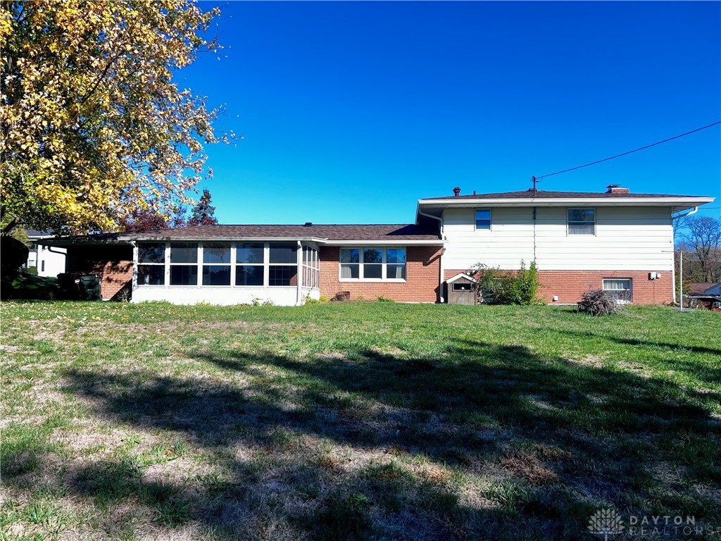 1320 Horizon Drive, Fairborn, Ohio image 4