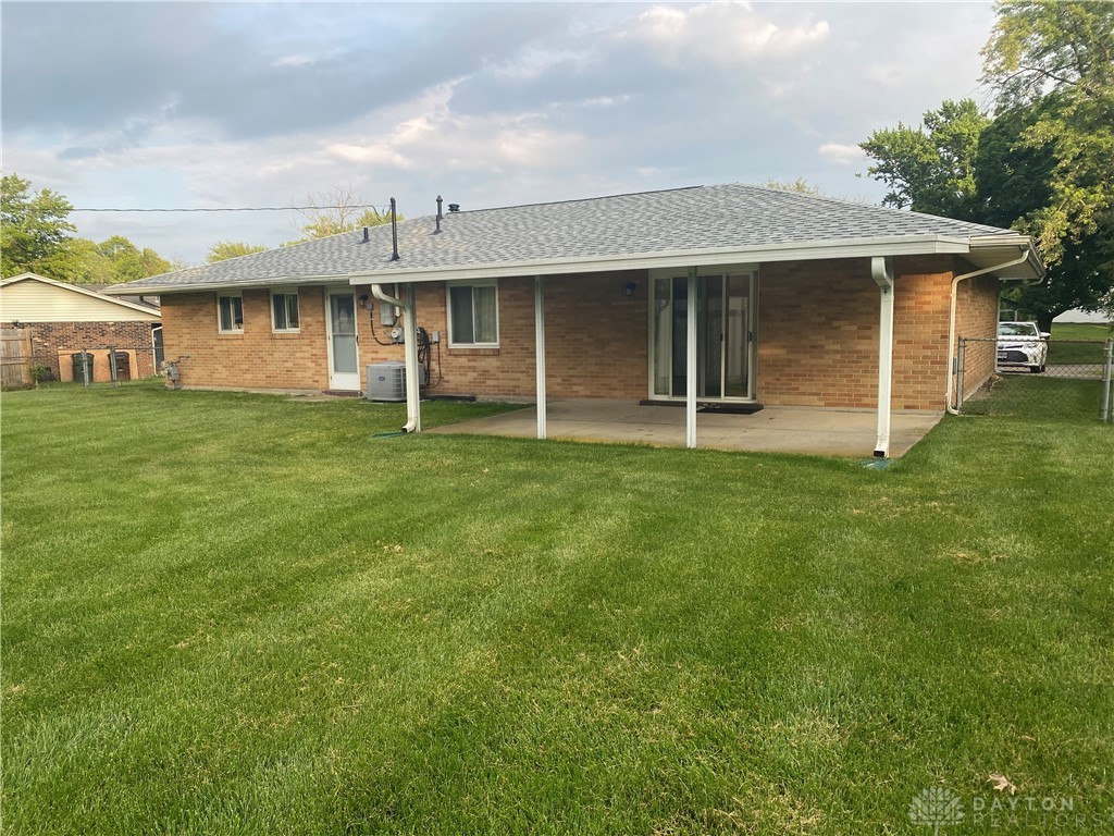 7611 Washington Park Drive, Dayton, Ohio image 12