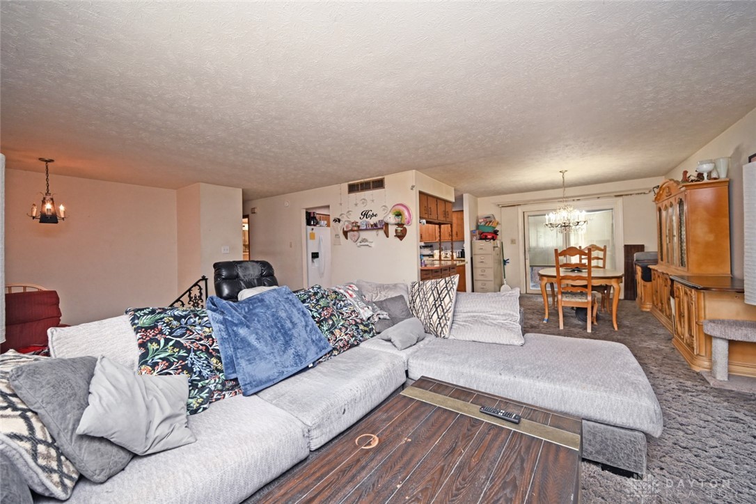 813 Victoria Drive, Franklin, Ohio image 8
