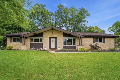 Photo of 4424 Timberwilde Drive, Kettering, OH 45440 (MLS # 958902)