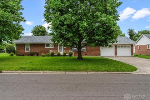 Homes For Sale - 720 Kathryn Drive<br/> Wilmington, OH 45177