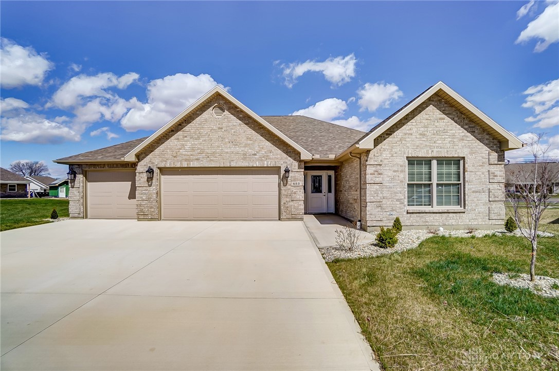 623 Hamshaw Court, Troy, Ohio image 1